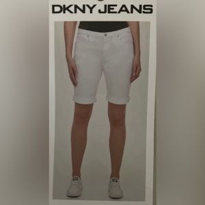 DKNY New with tagswhite shorts size 12